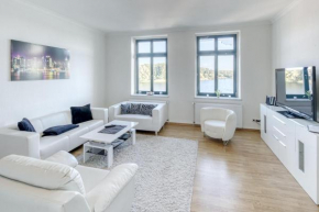 Ferienwohnung SeaView mit Seeblick und eigener Sonnenterrasse mit Seezugang, Amt Malchow